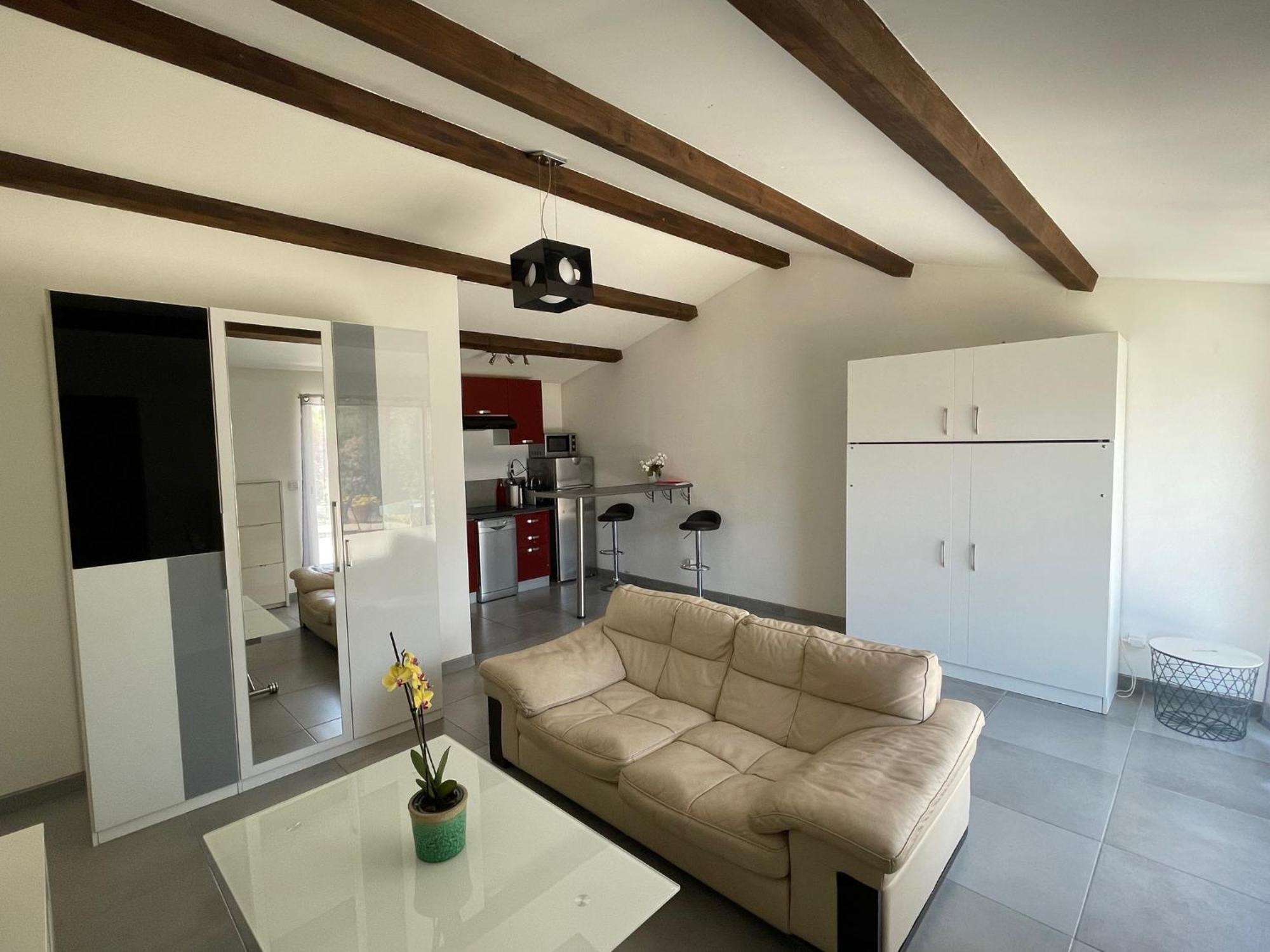 Studio Charmant Avec Terrasse Lançon-Provence Εξωτερικό φωτογραφία